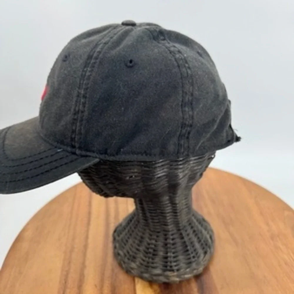 True Religion Hat‎ Cap Black Red Mens OSFA Horseshoe Distressed Faded Strapback